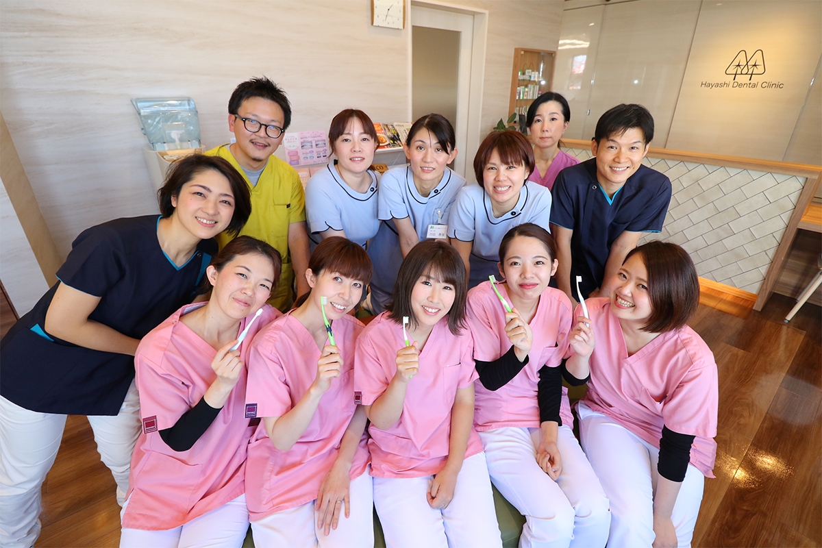 スタッフ採用、全体写真
